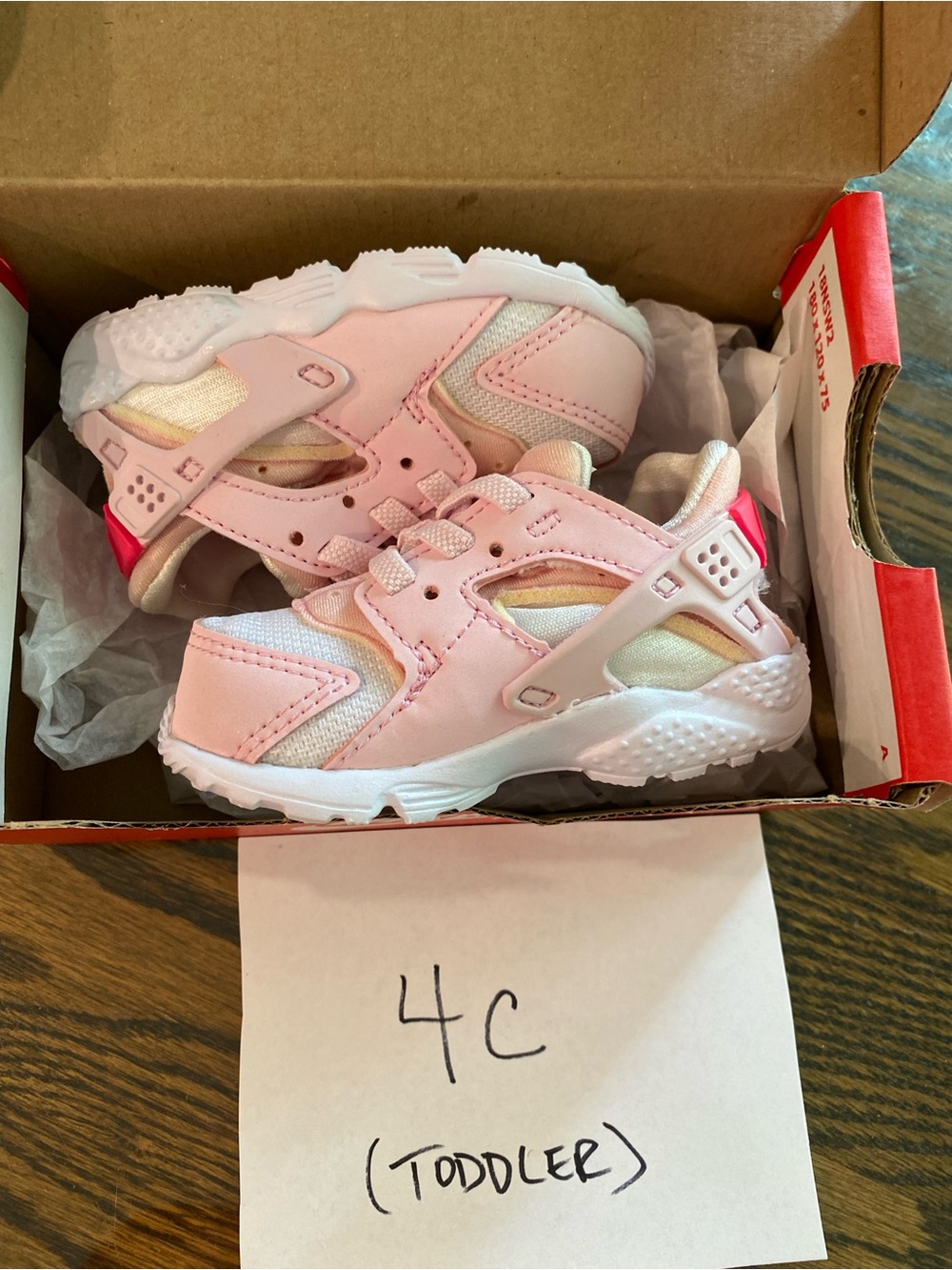 Nike Toddler Sneakers in Light Pink and White